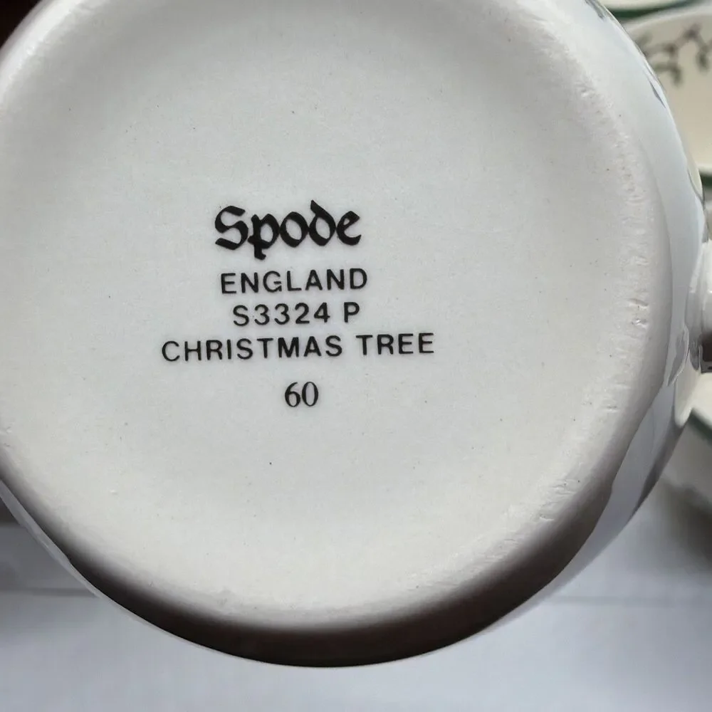 Spode Christmas Tree Cups & Saucers Set Of 7 1980s England (One Cup Has Chip)
